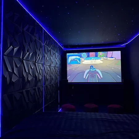 Eleven 185 M2 Gaming Cinema Sauna Apartament *