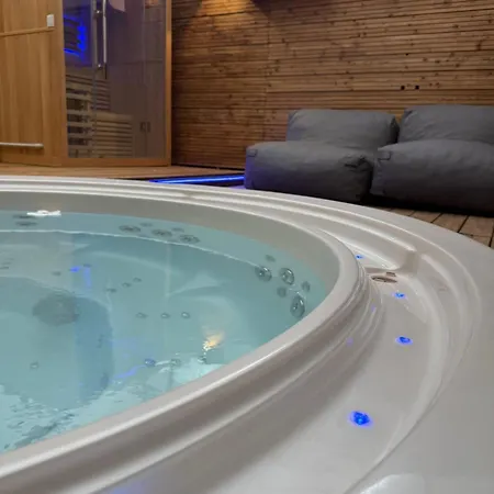 Eleven 185 M2 Gaming Cinema Sauna 公寓 *